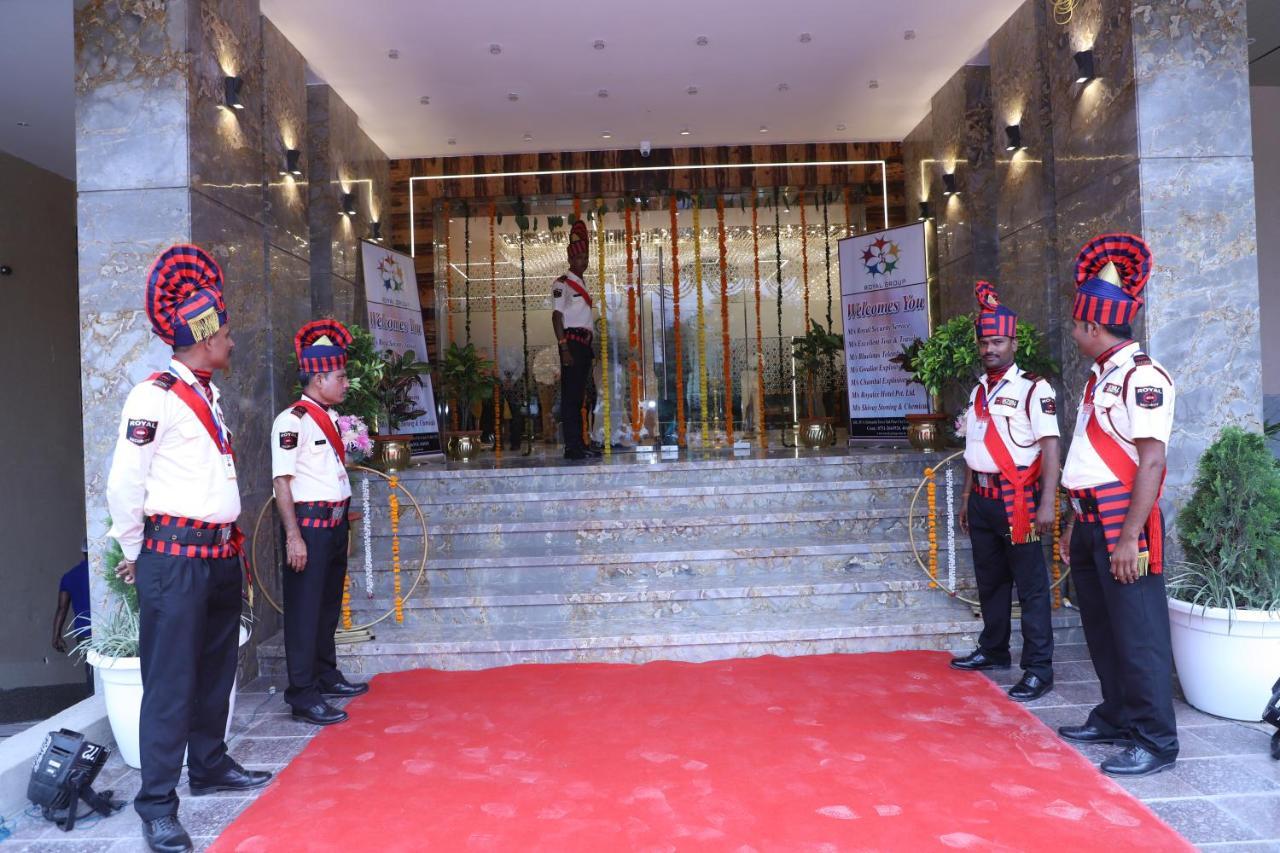 The Royal Class Hotel Gwalior Dış mekan fotoğraf
