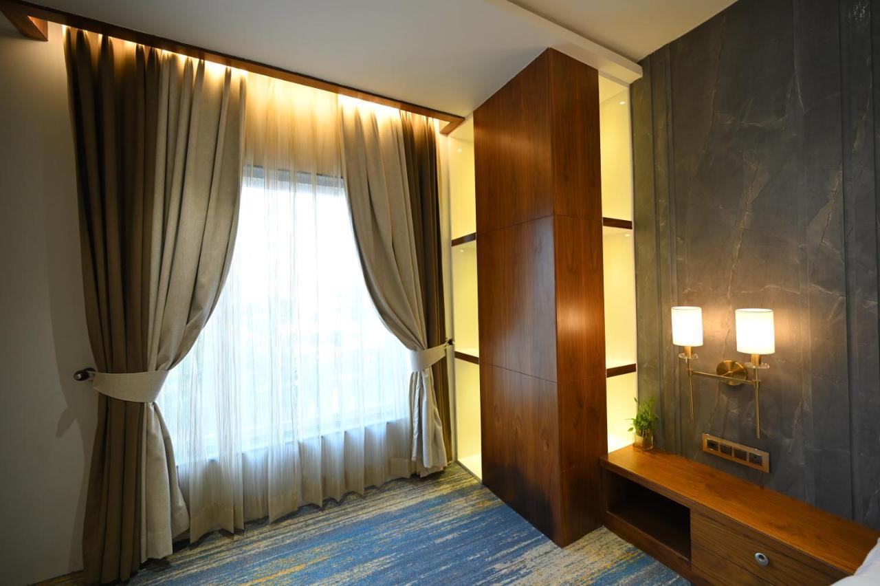 The Royal Class Hotel Gwalior Dış mekan fotoğraf