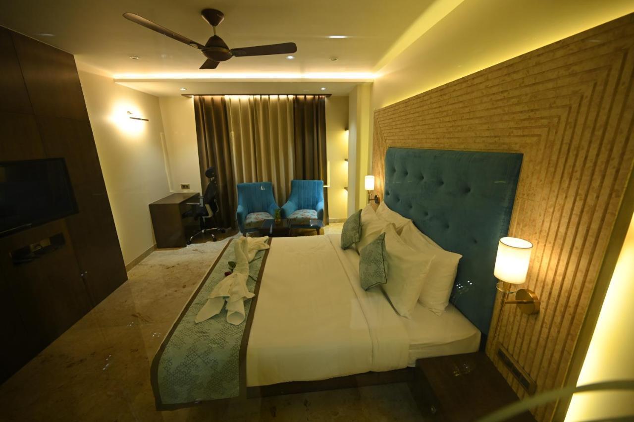 The Royal Class Hotel Gwalior Dış mekan fotoğraf