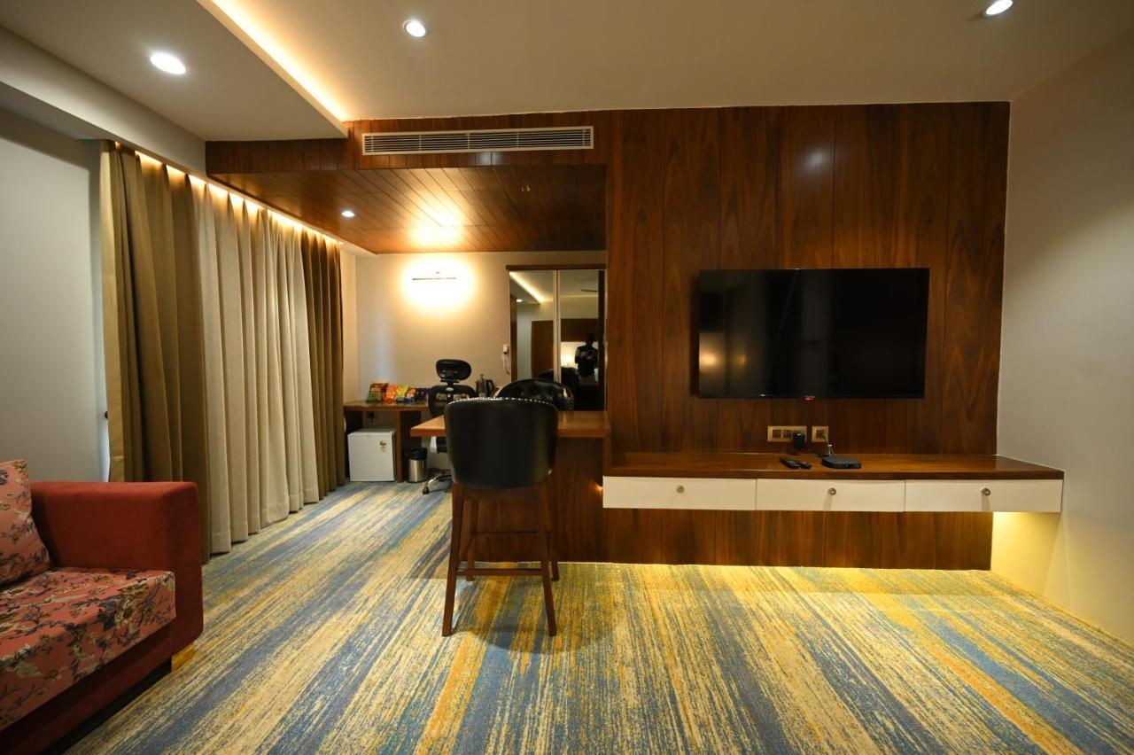 The Royal Class Hotel Gwalior Dış mekan fotoğraf